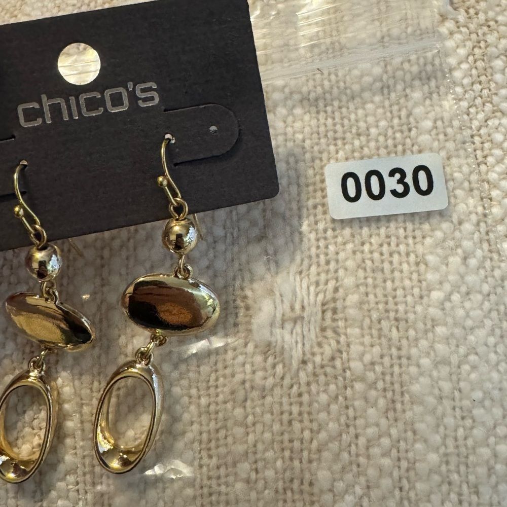 0030-Chicos Gold Tone Earrings‎ - Picture 4 of 4
